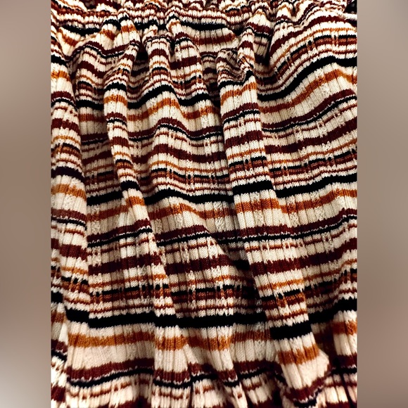 BARDOT || Stripe Barely There Open-Back Top in Tan Stripe - SZ Large ⭐️NWT⭐️ - Picture 7 of 9